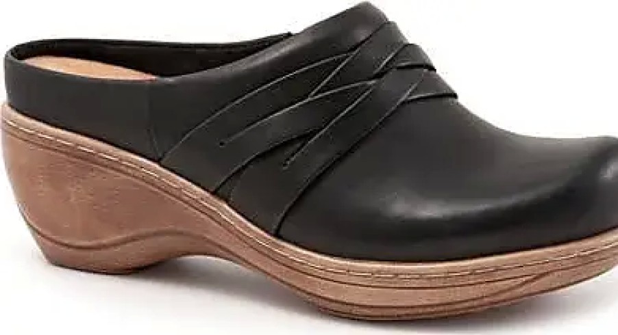 Femmes Marche douce Mules | Sabot En Cuir Mackay En Noir Chez Nordstrom, Taille 10,5