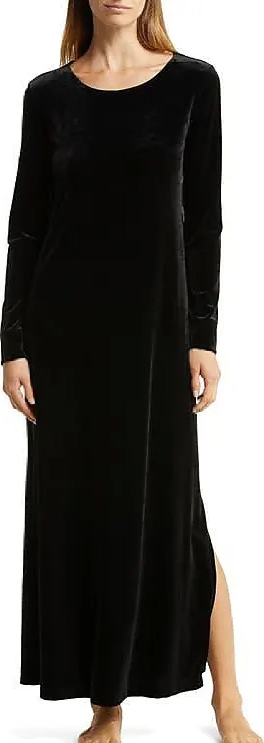 Femmes Maison Essentielle Vetements De Detente | Chemise De Nuit Longue En Velours A Manches Longues Natalie En Noir Chez Nordstrom, Taille Petite