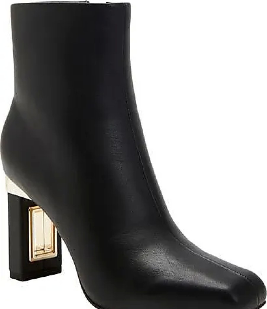 Femmes Flatté Bottines | Le Bottillon A Talon Creux En Noir Chez Nordstrom, Taille 5,5