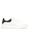 Femmes Reebok Baskets | Alexander Mcqueen - Baskets Surdimensionnees En Cuir - Homme - Blanc Noir