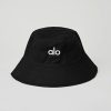 Femmes Moncler Chapeaux | Chapeau Bob Weekender Dans Noir, Taille: Moyen/Grand | Alo Yogaae